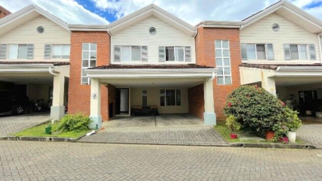 Venta de Acogedora Casa en Escazú / Mls. 26-184 OFC JB in San Antonio, Escazú, San José — $240,000