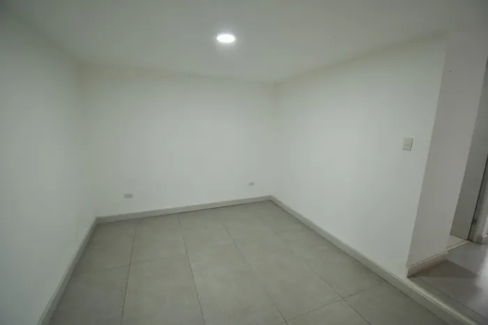 Apartment with Line White 1 Bedroom in Barrio Escalante in Carmen, San José — $104,900 - Photo 2 of 9
