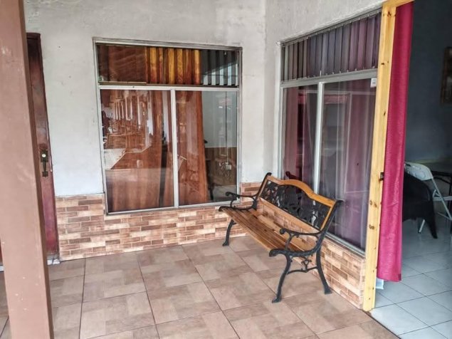 VILLA EN VENTA – CONDOMINIO DON ROBERTO (A puerta cerrada) A SOLO 700M DE LA PLAYA! 2 habitaciones en Jacó, Garabito, Puntarenas — ₡ 51 000 000