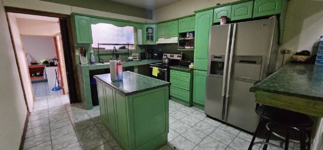 MLS-25-1864 LS VENTA CASA SAN RAFAEL DESAMPARADOS  en San Rafael Abajo, Desamparados, San José — $180,000
