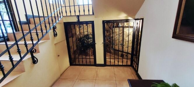 EXCEPCIONAL CASA DÚPLEX EN VENTA en San Rafael, Vázquez de Coronado, San José — $480,000