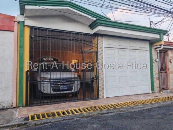 MLS-26-1426 LS VENTA CASA SAN JOSE ALAJUELA CONTACTENOS AL # 86127562 en San José, Alajuela — ₡ 75 000 000