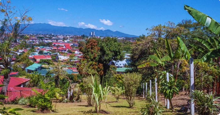 🏞️✨ Lote en Venta en La Colina, Curridabat en Curridabat, San José — ₡ 100 000 000