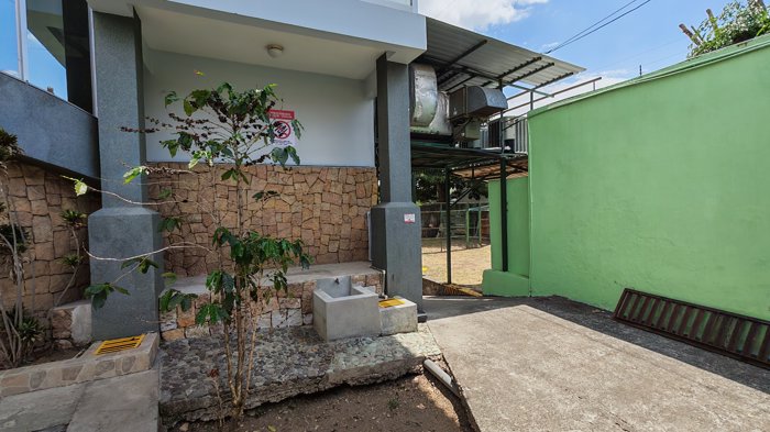 Venta de Edificio en San Antonio de Desamparados in San Antonio, Desamparados, San José — $460,000 - Photo 2 of 22