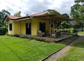Se Alquila Casa en Barrio Lourdes con Amplios Espacios y Excelente Ubicacion