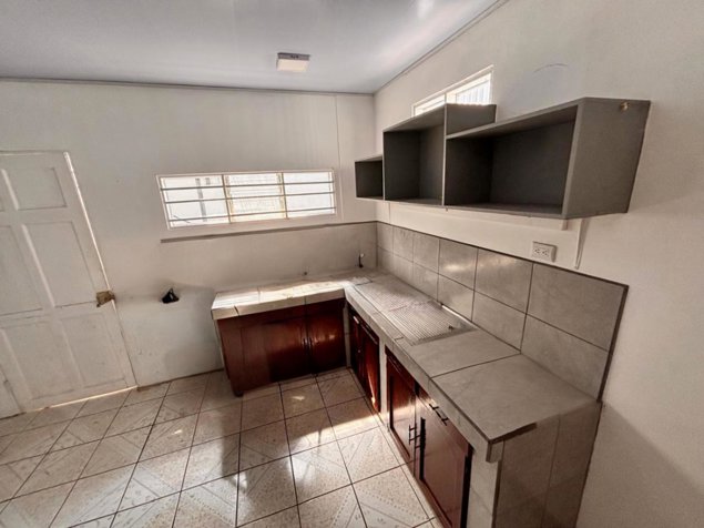 Se vende Casa, apartamentos y 1 local en un solo lugar en Heredia in San Francisco, Heredia — ₡ 150 000 000 - Photo 2 of 10