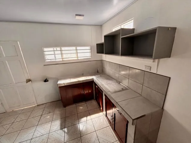 Se vende Casa, apartamentos y 1 local en un solo lugar en Heredia en San Francisco, Heredia — ₡ 150 000 000 - Foto 2 de 10