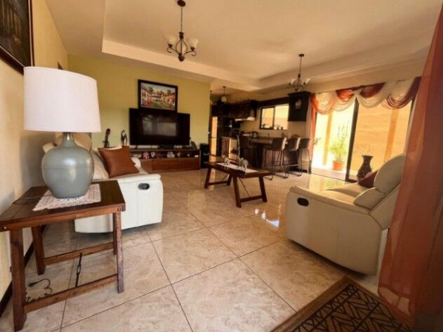 MLS-25-1711 KQ VENTA CASA PARAISO CARTAGO in Paraíso, Cartago — $157,000
