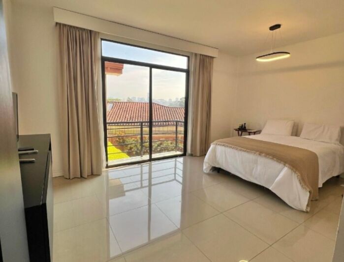 CASA EN VENTA, SAN RAFAEL ESCAZÚ, $ 215.000 COD#26-54 en San Rafael, Escazú, San José — $215,000