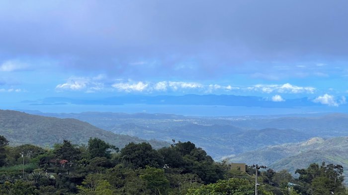 LOTE EN VENTA CON VISTA AL MAR EN SANTIAGO, SAN RAMON in San Ramón, Alajuela — $198,000