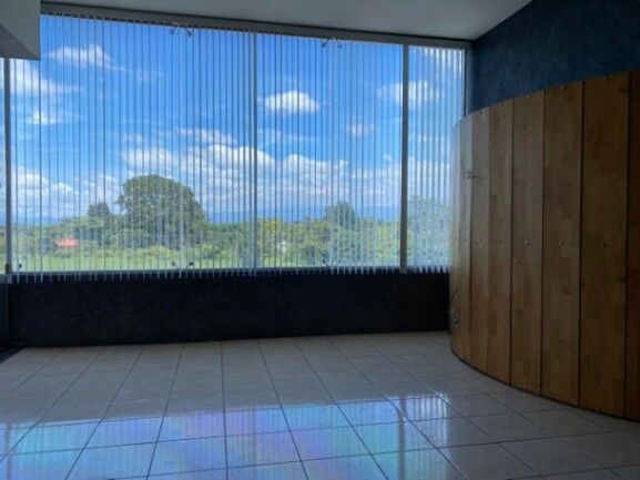 Local comercial en venta en Santa Ana en Uruca, Santa Ana, San José — $180,000