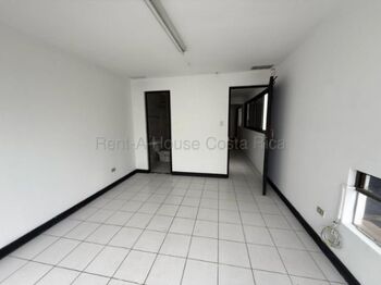 Alquiler de Local Comercial en Barrio Escalante-San José. RAH 26-1614 en Carmen, San José — 800 000 ₡ - Foto 4 de 10