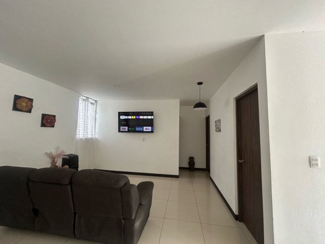 Casa en venta en condominio en Desamparados. en Damas, Desamparados, San José — ₡ 79 000 000 - Foto 2 de 12