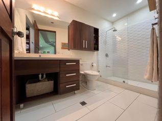 Venta de casa rodeada de naturaleza en amplio terreno #26-200 GS en Brasil, Santa Ana, San José — $900,000 - Foto 5 de 8