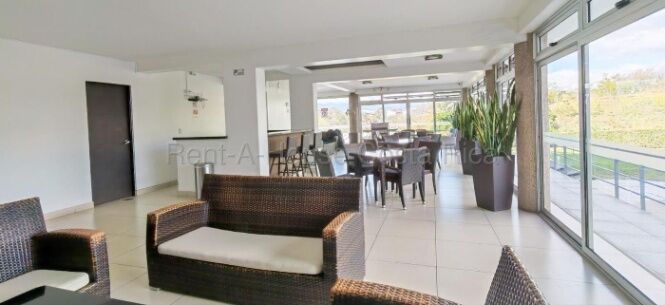Venta de Apartamento en Condado del Parque, La Sabana San José. RAH 26-1685 en Merced, San José — $175,000
