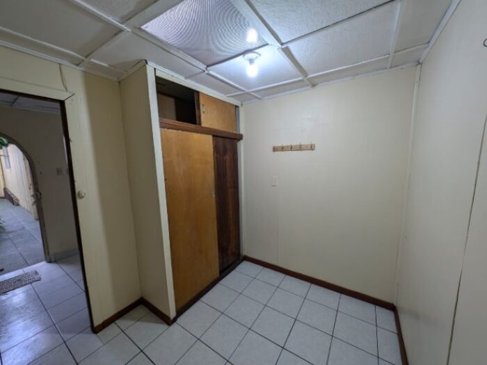 ¡Apartamento Moderno y Luminoso Ideal para Estudiantes! in Desamparados, San José — ₡ 175 000
