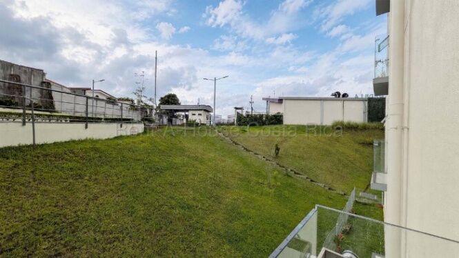 Venta de Apartamento en Curridabat-Granadilla. RAH 26-2242 in Granadilla, Curridabat, San José — $172,000