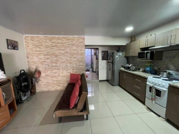 ✨ Acogedora casa en Condominio Capitalino ✨ San José ,Zapote en Zapote, San José — ₡ 76 500 000 - Foto 2 de 16