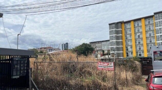 Venta de Lote en Barrio Montealegre, Zapote. RAH 26-2267 en Zapote, San José — $245,000