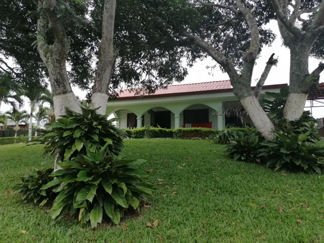La GARITA - Venta / Renta de Quinta con Casas Y Complejo de Oficinas in Garita, Alajuela — $7,500