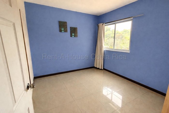 Venta de casa en condominio en Mata de Plátano, Goicoechea #26-1542 GS en Mata de Plátano, Goicoechea, San José — $285,000 - Foto 3 de 11