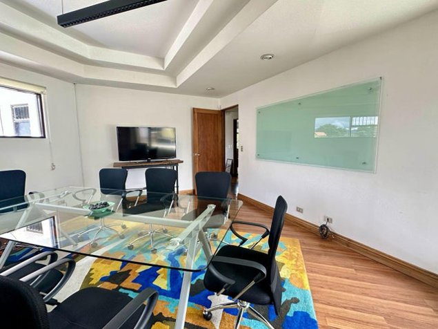 Alquiler de Casa Comercial en Curridabat-Granadilla. RAH 26-1927 in Granadilla, Curridabat, San José — $3,200