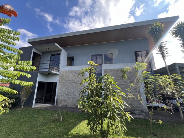 Se Vende Complejo de 3 Apartamentos Residencial en San Ramón en San Ramón, Alajuela — $468,500 - Foto 3 de 29