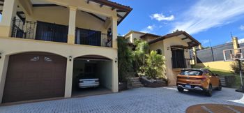 Casa en VENTA en Heredia, Santa Barbara. Codigo: 5PVV8466890