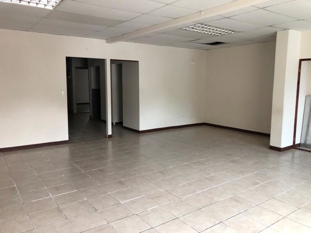 ALQUILER DE OFICINA, ESCAZÚ, SAN RAFAEL, EDIFICIO PRISMA in San Rafael, Escazú, San José — $6,739
