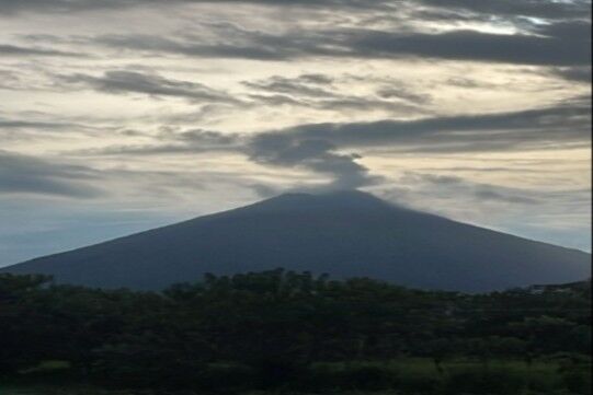 Se vende lote con río, vistas espectaculares al Volcán Arenal a solo 6 minutos de La Fortuna en La Fortuna, San Carlos, Alajuela — ₡ 91 500 000