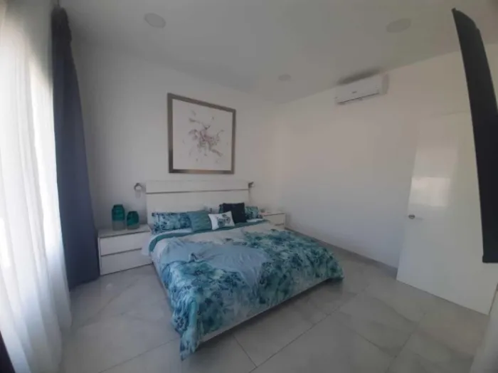Casa de lujo contemporánea en venta en Escazú con piscina y acabados premium #26-175 GS en Escazú, San José — $2,400,000 - Foto 3 de 8
