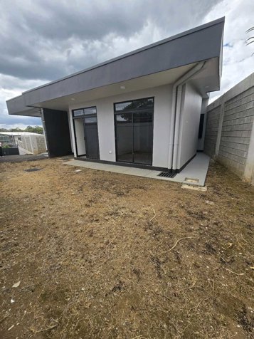 VENTA CASA INDEPENDIENTE BARVA HEREDIA UNA SOLA PLANTA in Barva, Heredia — ₡ 95 000 000