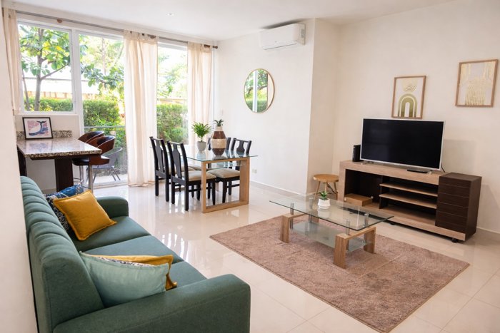 2-Bedroom Ground-Floor Condo for Sale in Tamarindo, Guanacaste en Tamarindo, Santa Cruz, Guanacaste — $254,000