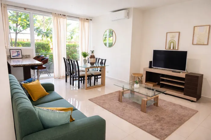 2-Bedroom Ground-Floor Condo for Sale in Tamarindo, Guanacaste en Tamarindo, Santa Cruz, Guanacaste — $254,000