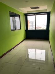 ALQUILER DE OFICINAS, SAN JOSE, AVENIDA PRIMERA en Carmen, San José — $8,866 - Foto 4 de 11