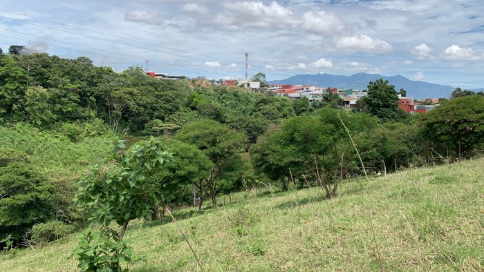 VENTA TERRENO DE DESARROLLO, SAN JOSE, GUADALUPE, PURRAL in Guadalupe, Goicoechea, San José — $702,000 - Photo 2 of 15