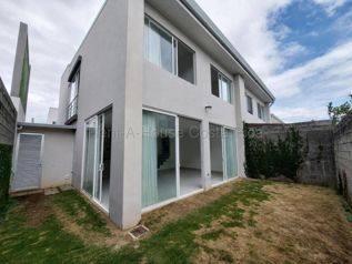 Alquiler de Casa en Condominio La Arboleda, Belén-Heredia. RAH 27-225 en San Antonio, Belén, Heredia — 1 200 000 ₡ - Foto 5 de 17