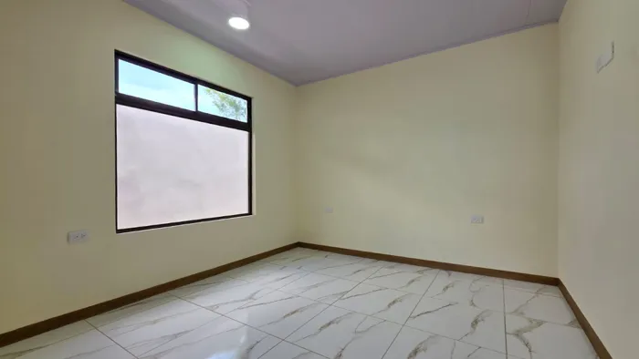 Casa nueva de 3 habitaciones en venta en Montezuma, Grecia en Mercedes, Atenas, Alajuela — ₡ 115 000 000 - Foto 3 de 16