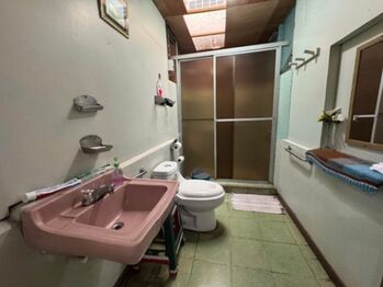 Se vende espaciosa casa con patio en San Antonio Heredia 25-1902 en San Antonio, Belén, Heredia — $480,000 - Foto 4 de 17