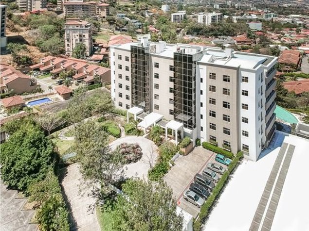 Apartamento en Escazú in San Rafael, Escazú, San José — $176,992