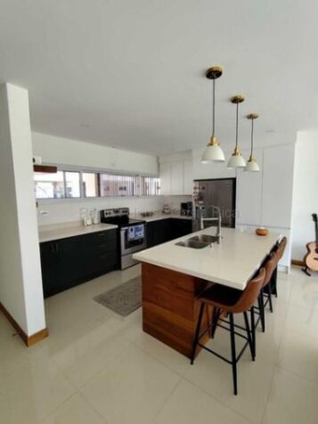 Se alquila casa en Ulloa Heredia 27-173 en Santa Ana, San José — ₡ 1 150 000
