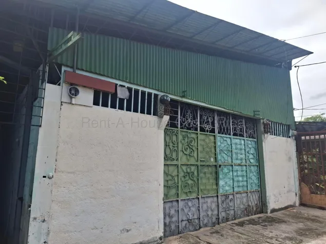 Venta de Propiedad con Uso Mixto en el Centro de Desamparados #27-875 GS en Desamparados, San José — $257,000