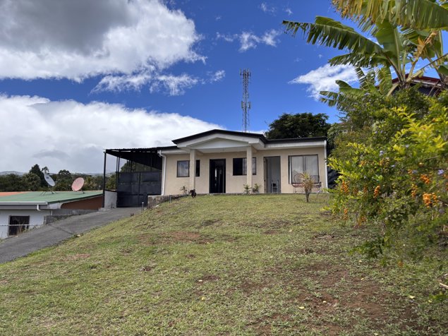 Casa en venta – San Isidro de Grecia in San Isidro, Grecia, Alajuela — ₡ 72 000 000 - Photo 2 of 22