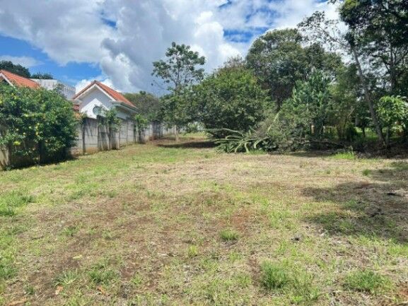 Se vende amplio lote plano de 1,400m2 en Garita Alajuela 25-738 en Garita, Alajuela — $268,000 - Foto 3 de 11
