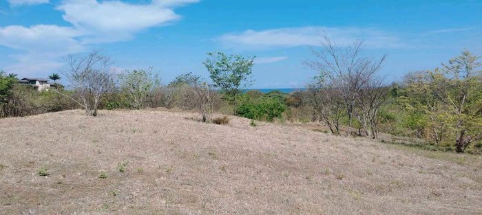 Lote de 977 m2 con vista al mar en Marbella Condominio Costa Dorada en Cuajiniquil, Santa Cruz, Guanacaste — $120,000 - Foto 2 de 9