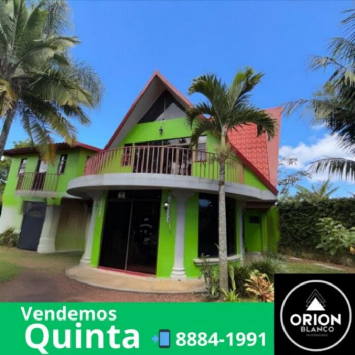 Casa Montaña Pilas San Isidiro Alajuela in San Isidro, Alajuela — $295,000
