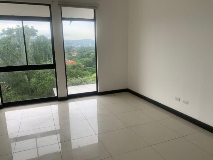 APARTAMENTO EN VENTA EN SANTA ANA en Uruca, Santa Ana, San José — $260,000