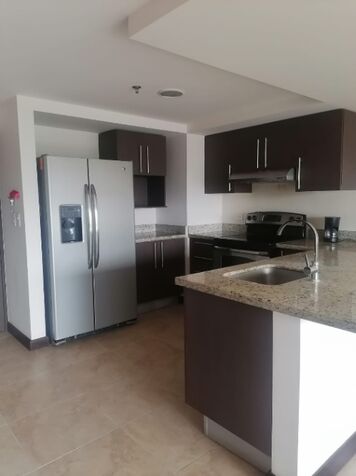 Alquiler de Apartamento en la Uruca por le hotel San José Palacio  en Uruca, San José — $1,300