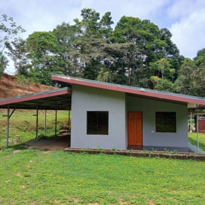 Finca de 2.7 hectares con casa. en Platanares, Pérez Zeledón, San José — $205,000