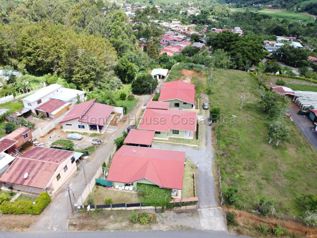 Venta de 3 Casas en San Marcos de Tarrazú en San Marcos, Tarrazú, San José — $520,000 - Foto 4 de 10